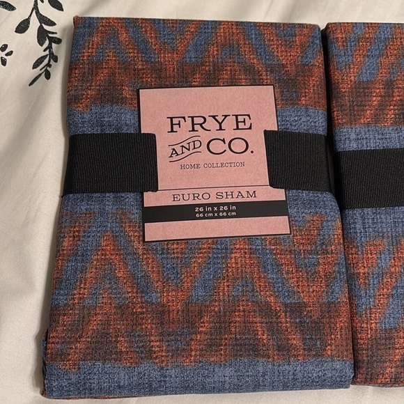 Frye & Co Euro Shams Set of Two - Picture 2 of 6